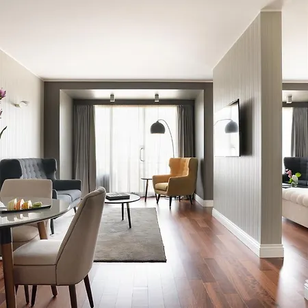 The Nicolaus 4* Барі