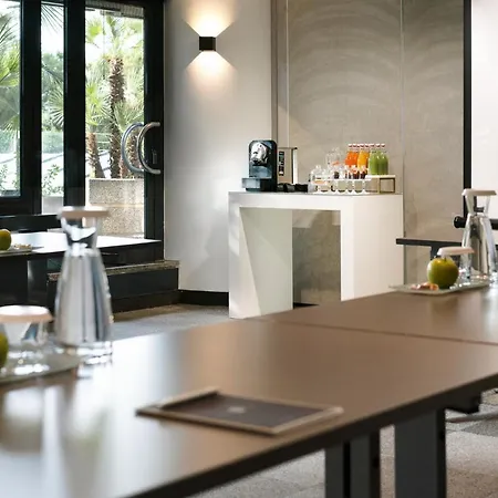 The Nicolaus 4* Барі
