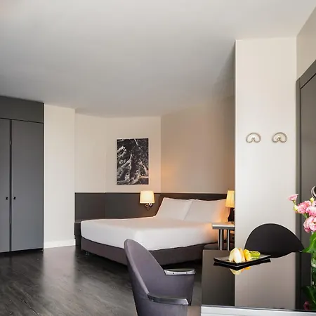 The Nicolaus 4* Барі