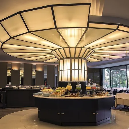 Готель The Nicolaus 4*
