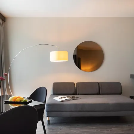 The Nicolaus 4* Bari