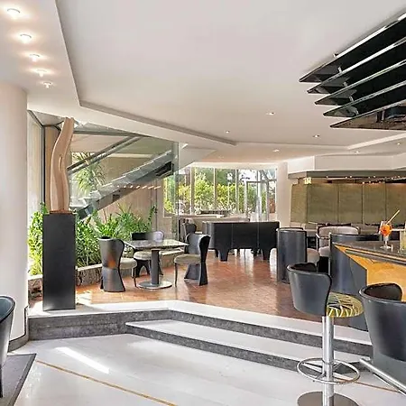 尼古拉斯酒店 酒店